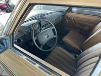 Gebraucht Mercedes W114 1975 Beige Limousine