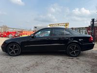 Gebraucht Mercedes E220 150 PS (110 kW) 2005 Schwarz Limousine