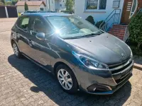 Gebraucht Peugeot 208 Active 82 PS (60 kW) 2016 Grau Kleinwagen