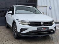 Gebraucht VW Tiguan Active 150 PS (110 kW) 2022 Weiß SUV