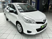 Gebraucht Toyota Yaris 99 PS (72 kW) 2014 Weiß Kleinwagen