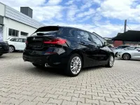 Gebraucht BMW 120 Advantage 190 PS (139 kW) 2023 Black sapphire metallic Kleinwagen