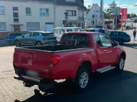 Gebraucht Mitsubishi L200 180 PS (132 kW) 2015 Rot Pickup