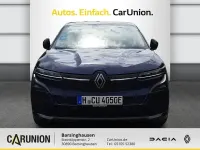 Używany Renault Megane E-Tech Evolution 117 kW (160 KM) 2023 Niebieski Sedan/Limuzyna