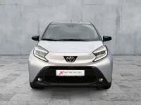 Neu Toyota Aygo X Edition 72 PS (52 kW) 2025 Light purple (9ae)/ black mica SUV