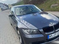 Gebraucht BMW 325 218 PS (160 kW) 2007 Limousine