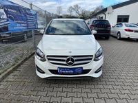 Gebraucht Mercedes B180 109 PS (80 kW) 2016 Weiß Van / Kleinbus