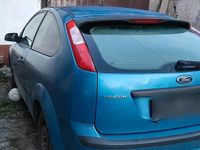 Gebraucht Ford Focus 101 PS (74 kW) 2005 Blau Kleinwagen