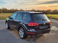 Gebraucht VW Touareg Terrain Tech 245 PS (180 kW) 2013 Blau SUV