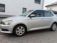 Gebraucht Skoda Fabia 60 PS (44 kW) 2018 Silber Limousine