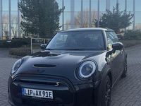 Gebraucht Mini Cooper SE Classic 135 kW (184 PS) 2023 Schwarz Kleinwagen