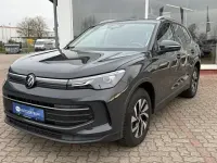 Gebraucht VW Tiguan Life 193 PS (141 kW) 2024 Grau SUV