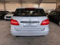 Gebraucht Mercedes B200 156 PS (114 kW) 2012 Silber Kleinwagen