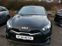 Neu Kia Ceed Style 140 PS (102 kW) 2025 Schwarz Kleinwagen