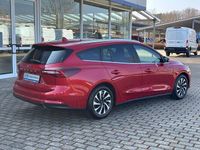 Gebraucht Ford Focus Titanium 125 PS (91 kW) 2024 Rot Limousine