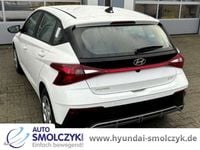 Gebraucht Hyundai i20 Select 101 PS (74 kW) 2024 Weiss Kleinwagen
