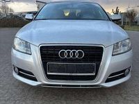 Gebraucht Audi A3 Attraction 105 PS (77 kW) 2012 Eissilber metallic Kleinwagen