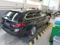 Gebraucht BMW 520 Performance 190 PS (139 kW) 2022 Saphirschwarz (metallic) Kombi