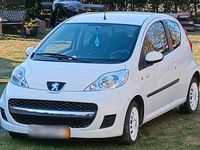Gebraucht Peugeot 107 68 PS (50 kW) 2011 Weiß Kleinwagen