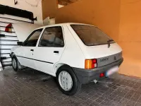 Gebraucht Peugeot 205 60 PS (44 kW) 1987 Weiß Kleinwagen