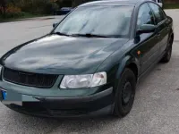 Gebraucht VW Passat Basis 125 PS (91 kW) 1997 Grün Limousine