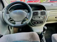 Używany Renault Scénic Authentique 107 KM (78 kW) 2002 Srebrny Minivan