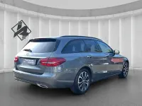 Gebraucht Mercedes 300 Night 258 PS (189 kW) 2019 Selenitgrau  metalliclack Kombi