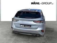 Neu Kia Ceed 101 PS (74 kW) 2025 Silber Kleinwagen