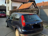 Gebraucht Ford Fiesta 69 PS (50 kW) 2004 Blau Kleinwagen