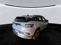 Gebraucht VW ID.4 Pro Performance 150 kW (204 PS) 2023 Mondsteingrau SUV