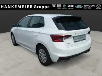 Gebraucht Skoda Fabia Active 48 PS (35 kW) 2023 Weiß Kleinwagen