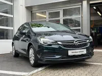 Używany Opel Astra 125 KM (91 kW) 2017 Zielony Sedan/Limuzyna