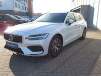Gebraucht Volvo V60 Core 163 PS (119 kW) 2024 Weiß Kombi