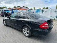 Gebraucht Mercedes E220 150 PS (110 kW) 2005 Schwarz Limousine