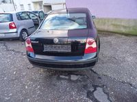 Gebraucht VW Passat 131 PS (96 kW) 2004 Schwarz Limousine