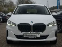 Gebraucht BMW 220 Active Tourer 170 PS (125 kW) 2025 Weiß Van / Kleinbus