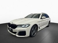 Gebraucht BMW 530e Shadowline 292 PS (214 kW) 2022 Alpinweiss iii (weiß) Kombi