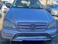 Gebraucht Mercedes ML320 218 PS (160 kW) 1999 Silber SUV
