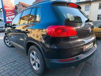 Gebraucht VW Tiguan 125 PS (91 kW) 2015 Schwarz SUV
