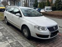 Gebraucht VW Passat 140 PS (102 kW) 2009 Weiß Limousine