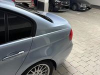 Second-hand BMW 318 Performance 143 CP (105 kW) 2010 Albastru Berlinǎ