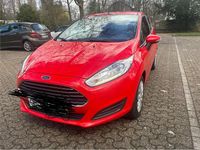 Gebraucht Ford Fiesta 70 PS (51 kW) 2015 Rot Limousine