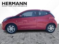 Gebraucht Toyota Aygo X-play 69 PS (50 kW) 2017 Rot Kleinwagen