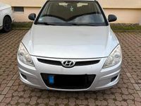 Gebraucht Hyundai i30 109 PS (80 kW) 2009 Silber Kleinwagen