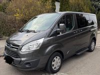 Gebraucht Ford Tourneo 131 PS (96 kW) 2017 Grau Van / Kleinbus