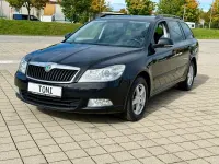 Gebraucht Skoda Octavia Ambition 105 PS (77 kW) 2012 Schwarz Kombi