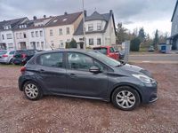 Gebraucht Peugeot 208 Active 82 PS (60 kW) 2016 Grau Kleinwagen