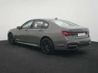 Gebraucht BMW 730 M Sport 265 PS (194 kW) 2019 Berninagrau bernsteineffekt metalli Limousine