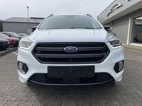 Gebraucht Ford Kuga ST-Line 150 PS (110 kW) 2019 Weiß SUV