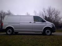 Gebraucht VW T6 84 PS (61 kW) 2016 Reflexsilber metallic (metallic) Van